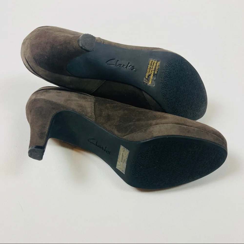 2/$30 Clarks Indigo Heeled Suede Booties 10M